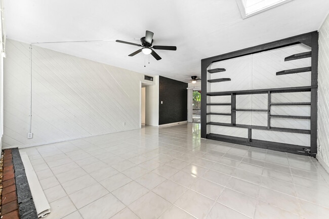 Photo - 713 NE 17th Terrace