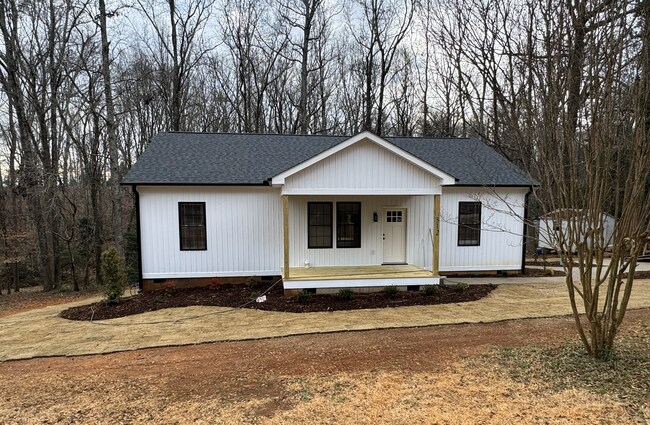 Frente - 312 Lafrance Rd