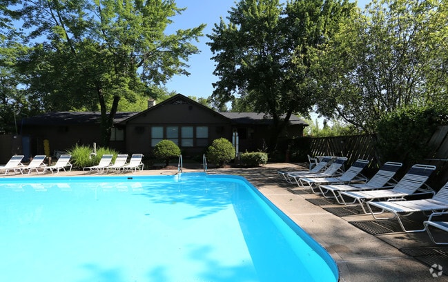 Long Acres Apartments