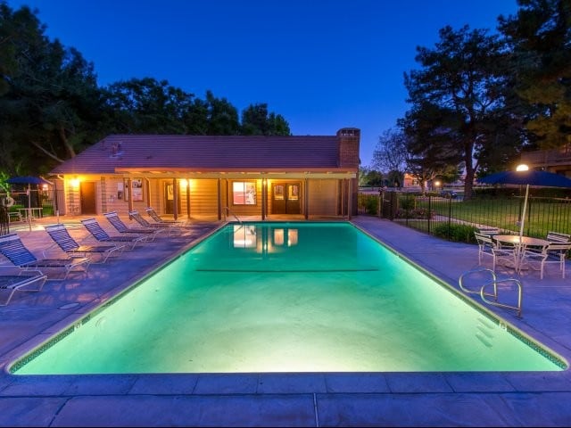 Building Photo - Vineyard Village Rental