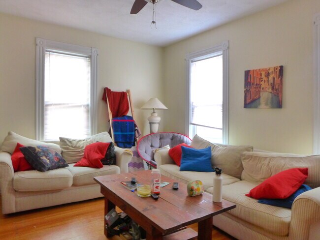 Photo - 23 Foster St Unit 1