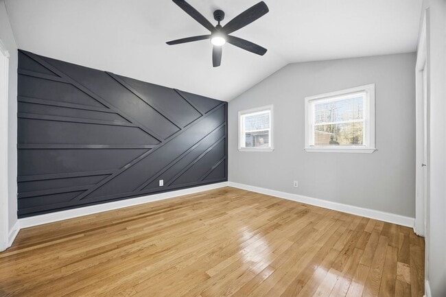 Photo - 2717 S Clark Dr