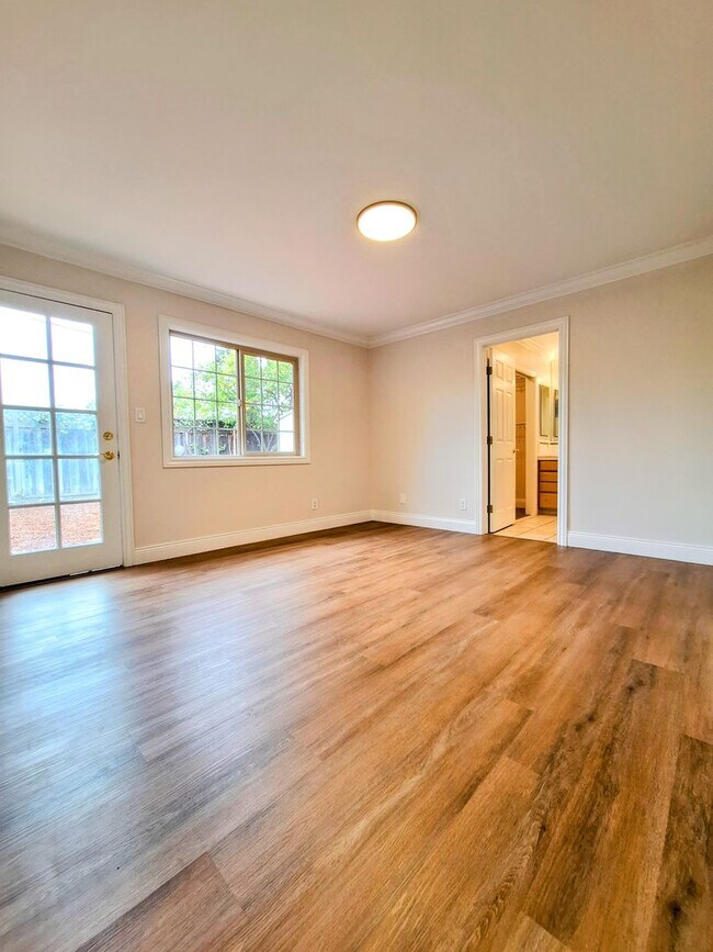 Photo - Beautiful Single Story House w/Low Mainten...