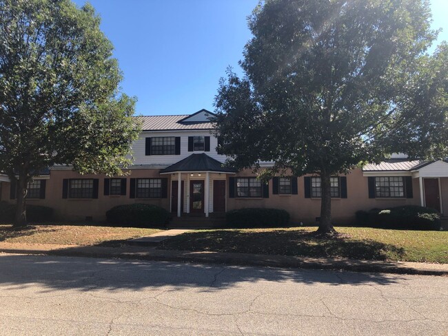 2 bedroom 2 bath upstairs condo $1,100 per... - 2 bedroom 2 bath upstairs condo $1,100 per... Unit 22C
