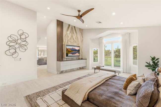 1833 Corta Bella Dr