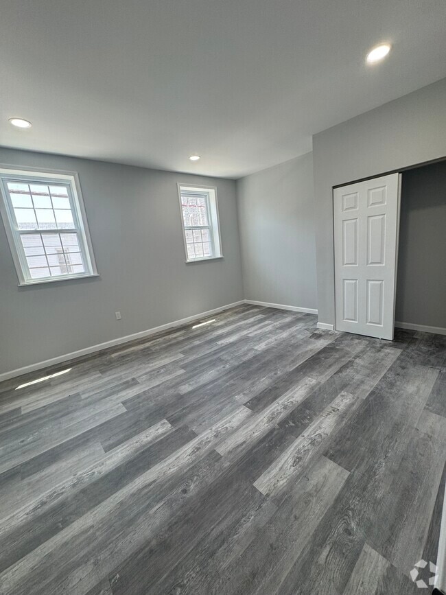 Building Photo - 1850 S 23rd St Unit 2 Rental