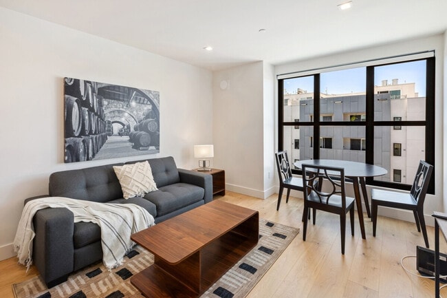 Photo - 1330 Natoma St Unidad ID1026490P