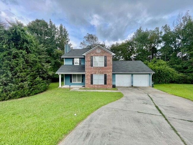 Building Photo - Charming 3-Bed Haven With 2.5 Baths In Fay... Rental