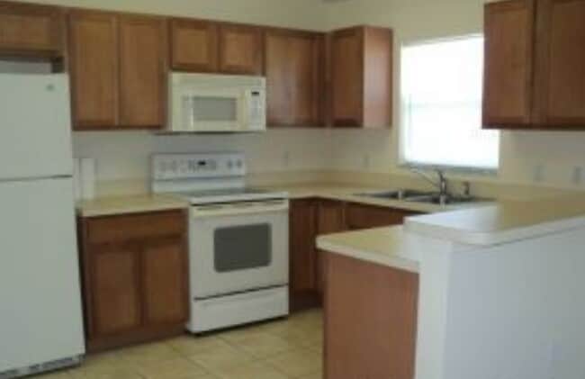 Photo - Nice 3/2/2 Call to schedule viewing now! W...