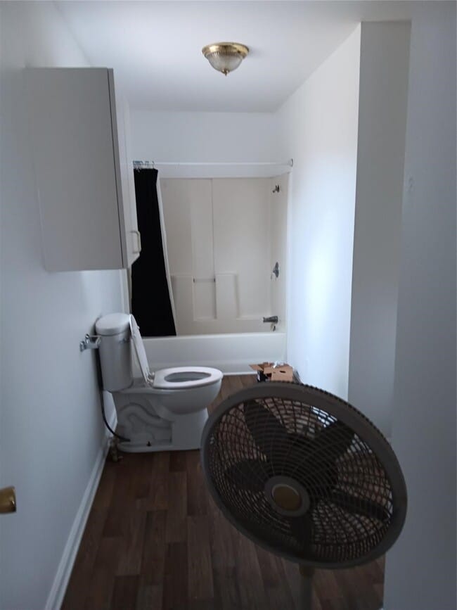 Photo - 21427 North St