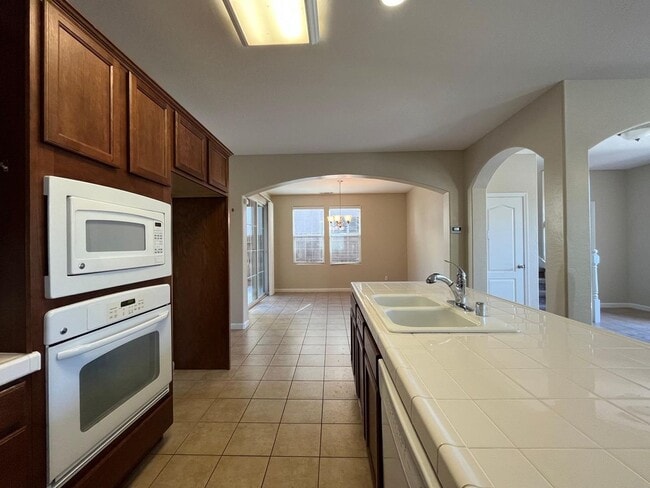 Photo - 4 Bedroom NW Fresno Home for Lease