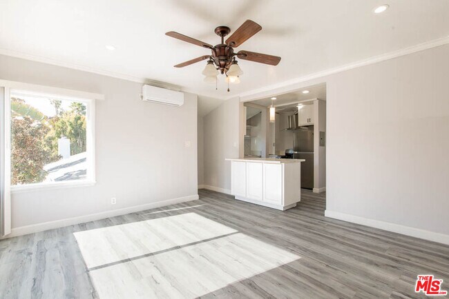 Photo - 8525 Cadillac Ave