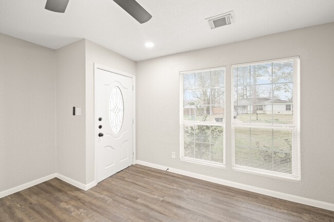 Photo - 7222 Wiley Rd