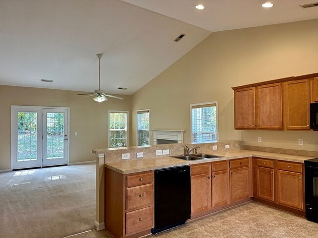 Photo - Long Term Rental - Summerville, South Carolina