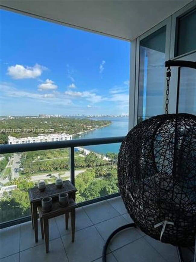 Photo - 601 NE 36th St Unidad 601 NE 36th St # 1805