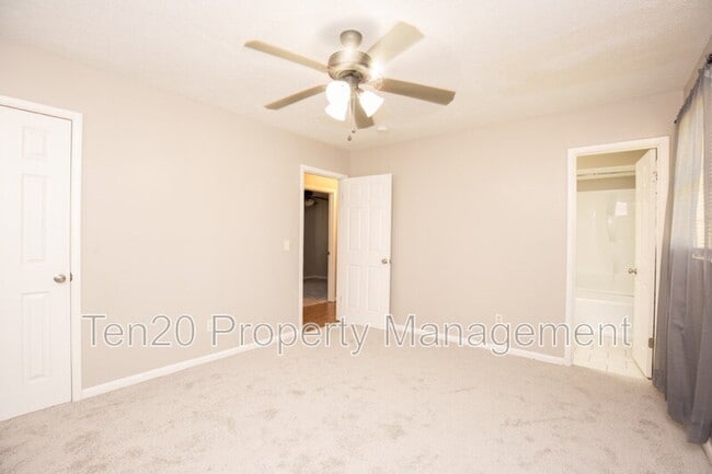 Photo - 2201 Gennings Ct