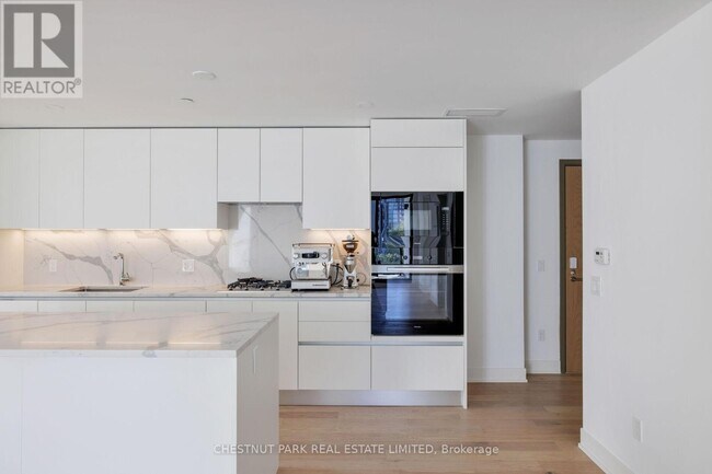 Photo - 200 Keewatin Ave Unité PH406