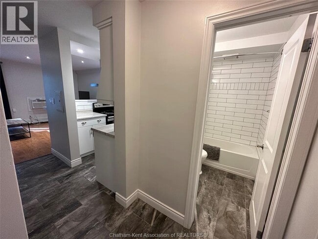 Photo - 200 Emma St Unité 1