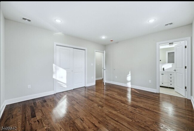 Photo - 46 Eppirt St Unit 2