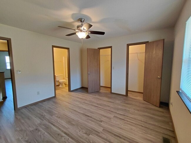 Photo - 24910 Scenic Dr Unit 24910 Scenic Dr -  B