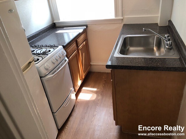 Building Photo - 51 Brookline Ave Unit #25 Rental