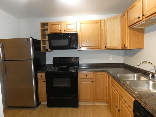 88 Carriage Hill Dr Unit B