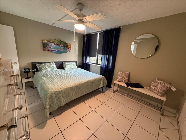 Photo - 825 Egret Cir Unit 511