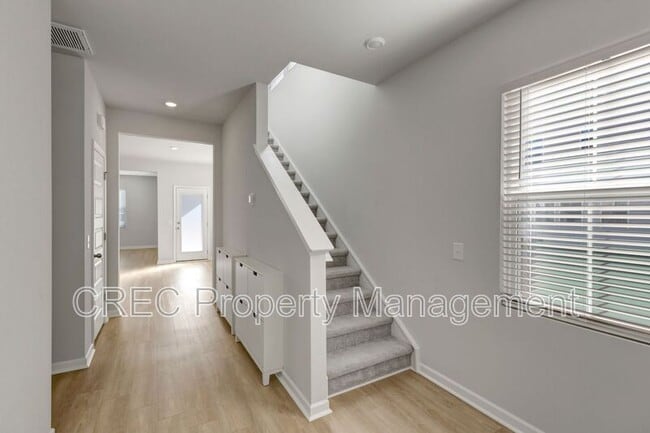 Photo - 1465 Central Ave