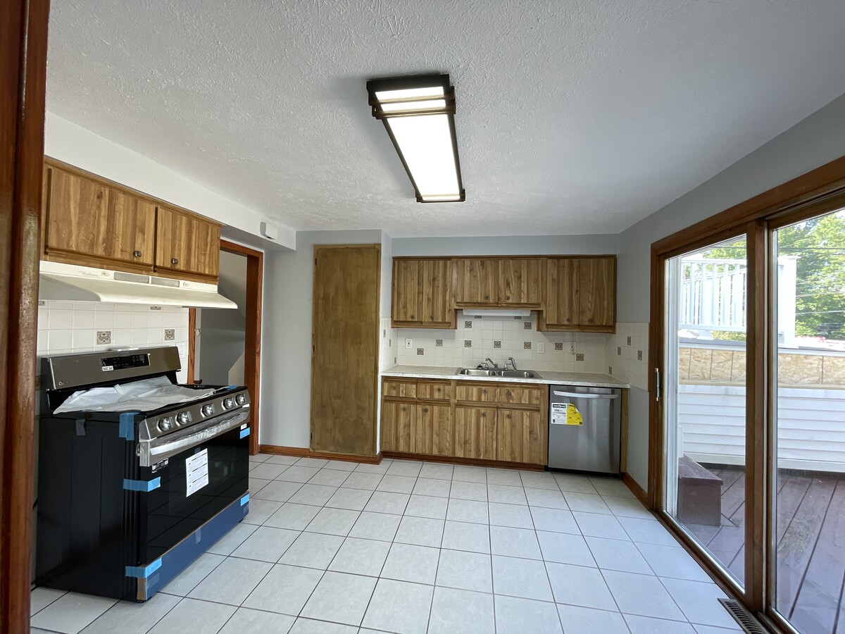 Photo - 6774 Reid Dr