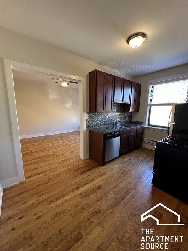 Photo - 1317 Oak Ave Unit G3