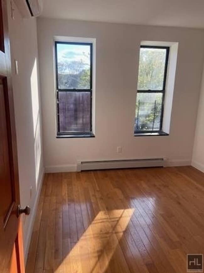 Photo - STERLING PLACE
