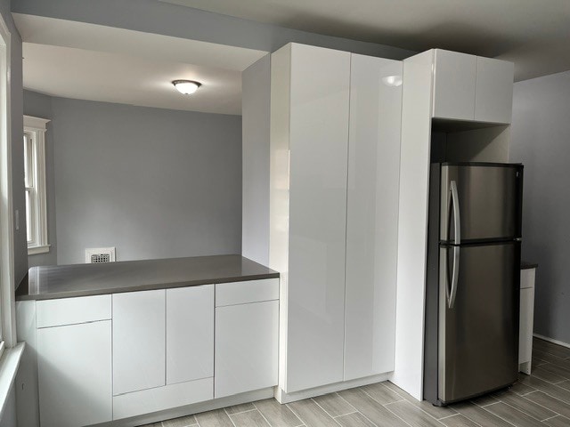 37-39 W Raymond St
