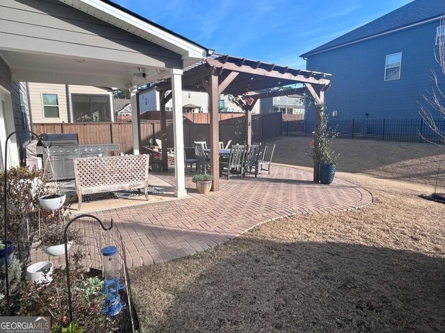 Photo - 706 Lanarck Wy