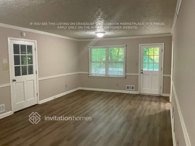 Photo - 1460 Sundale Dr