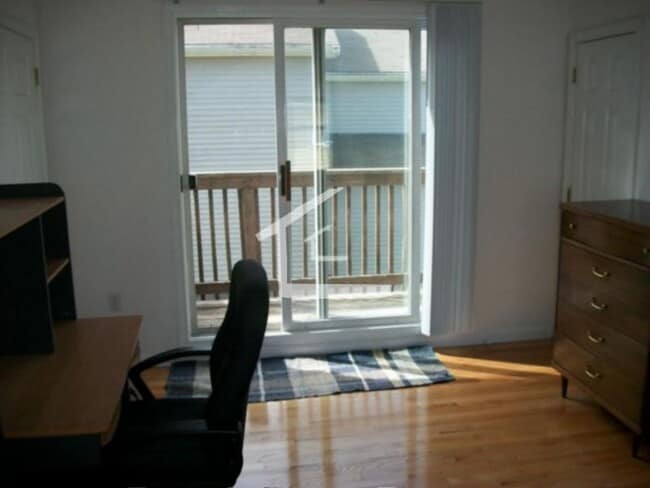 Photo - 3bed 2.5bath townhouse in Allston