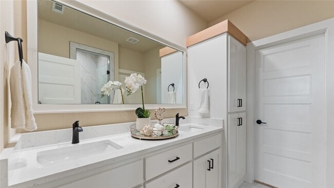 Photo - 1831 Utopia St