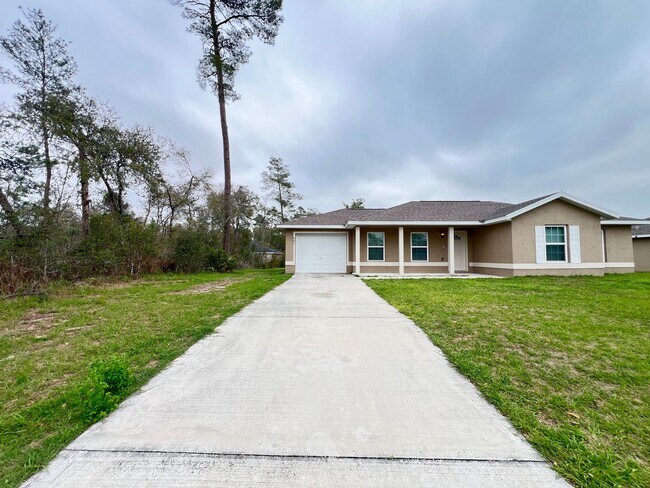 Photo - Beautiful 3 Bedroom, 2 Bathroom Home in Ocala!!