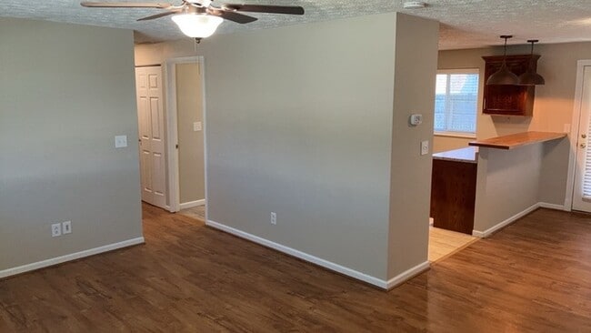 Photo - 6045 Ansbury Dr