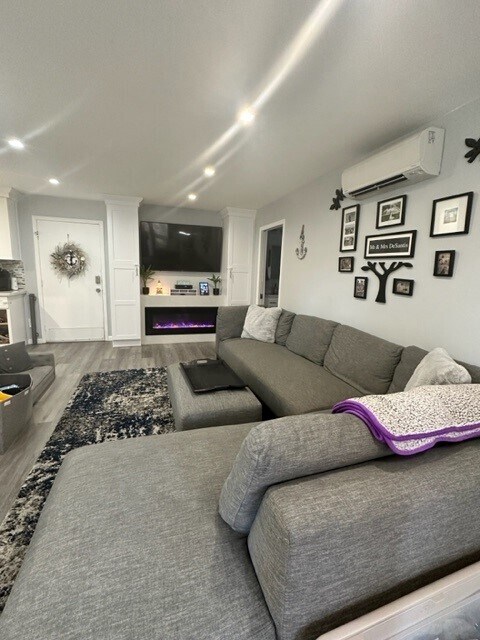 Photo - 1801 Diamond St Unit The Plaza