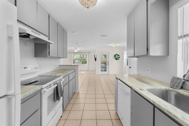 Building Photo - 109 B St Unit D Rental
