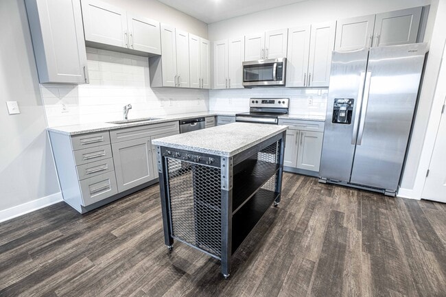 Photo - Founders Pointe Apartments