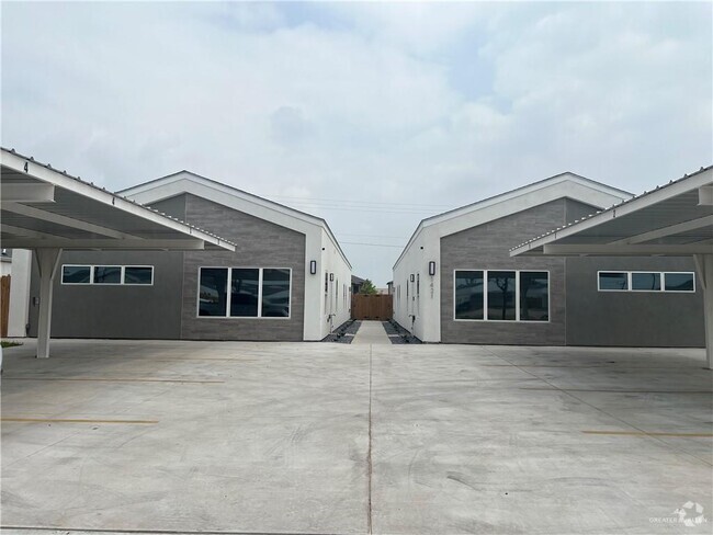 Building Photo - 1421 E Iris Ave Unit 1 Rental