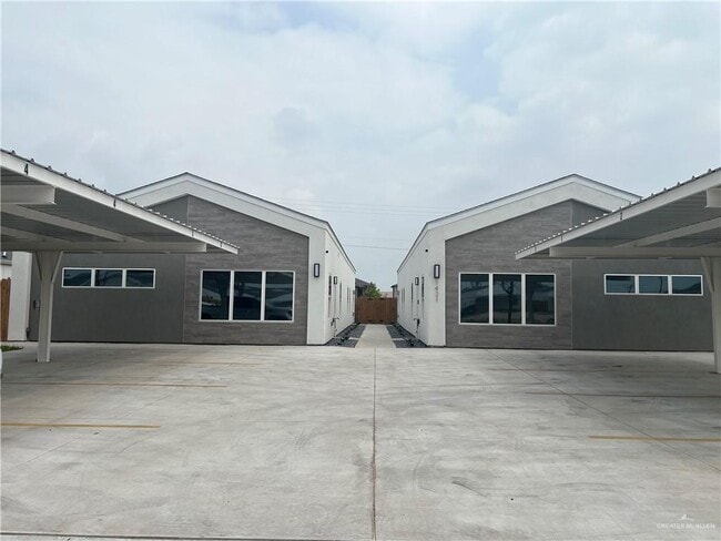 Building Photo - 1421 E Iris Ave Unit 1 Rental