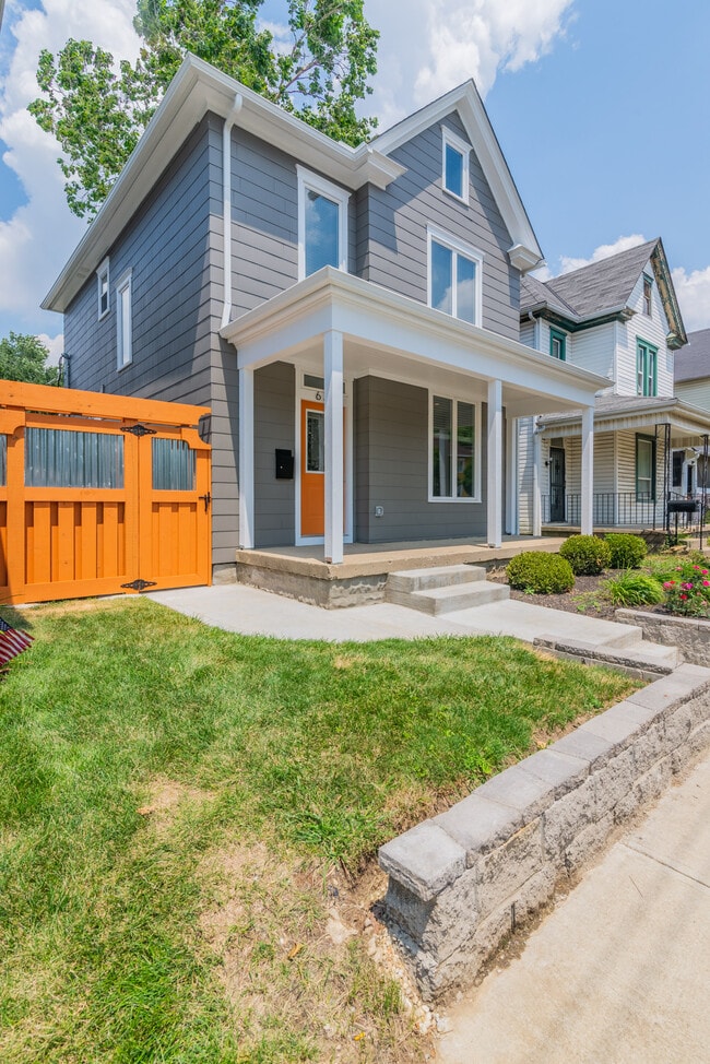 Photo - 636 E Whittier St