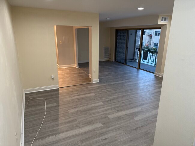 Photo - 12211 Braxfield Ct Unidad 7