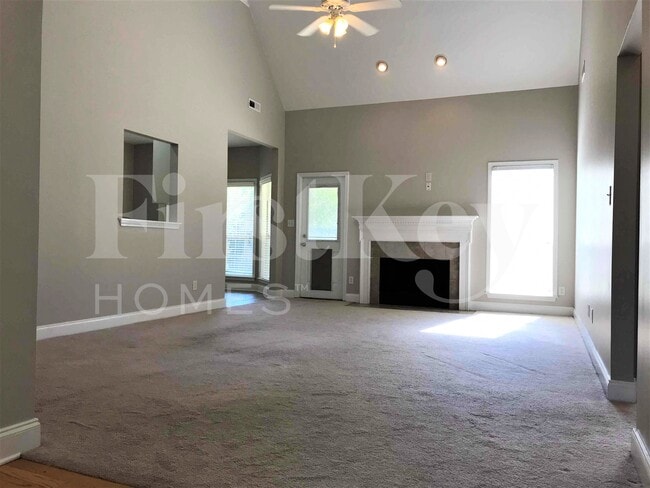 Photo - 452 Old Cahaba Way