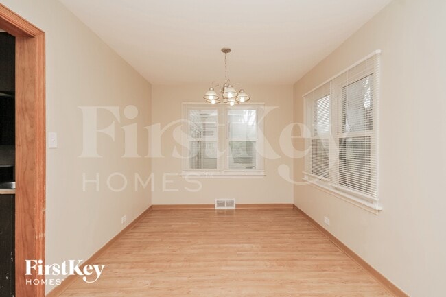 1802 Evergreen Rd