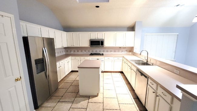 Photo - 2820 Golden Meadow Ave