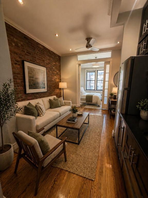 Building Photo - 234 W 14th St