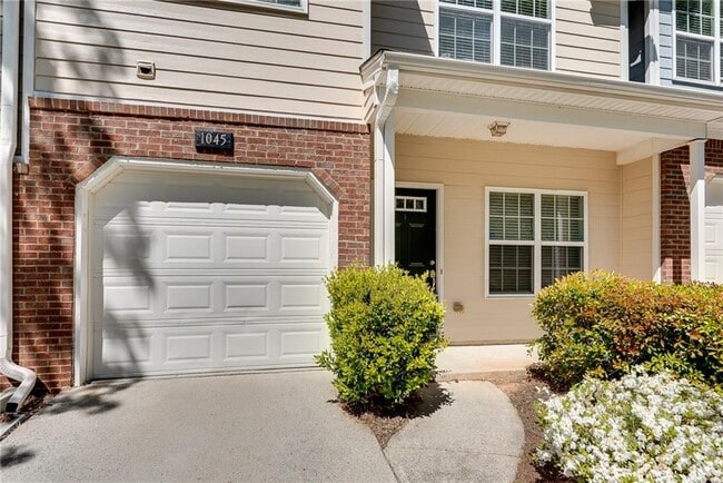 Photo - 1045 Mosscroft Ct